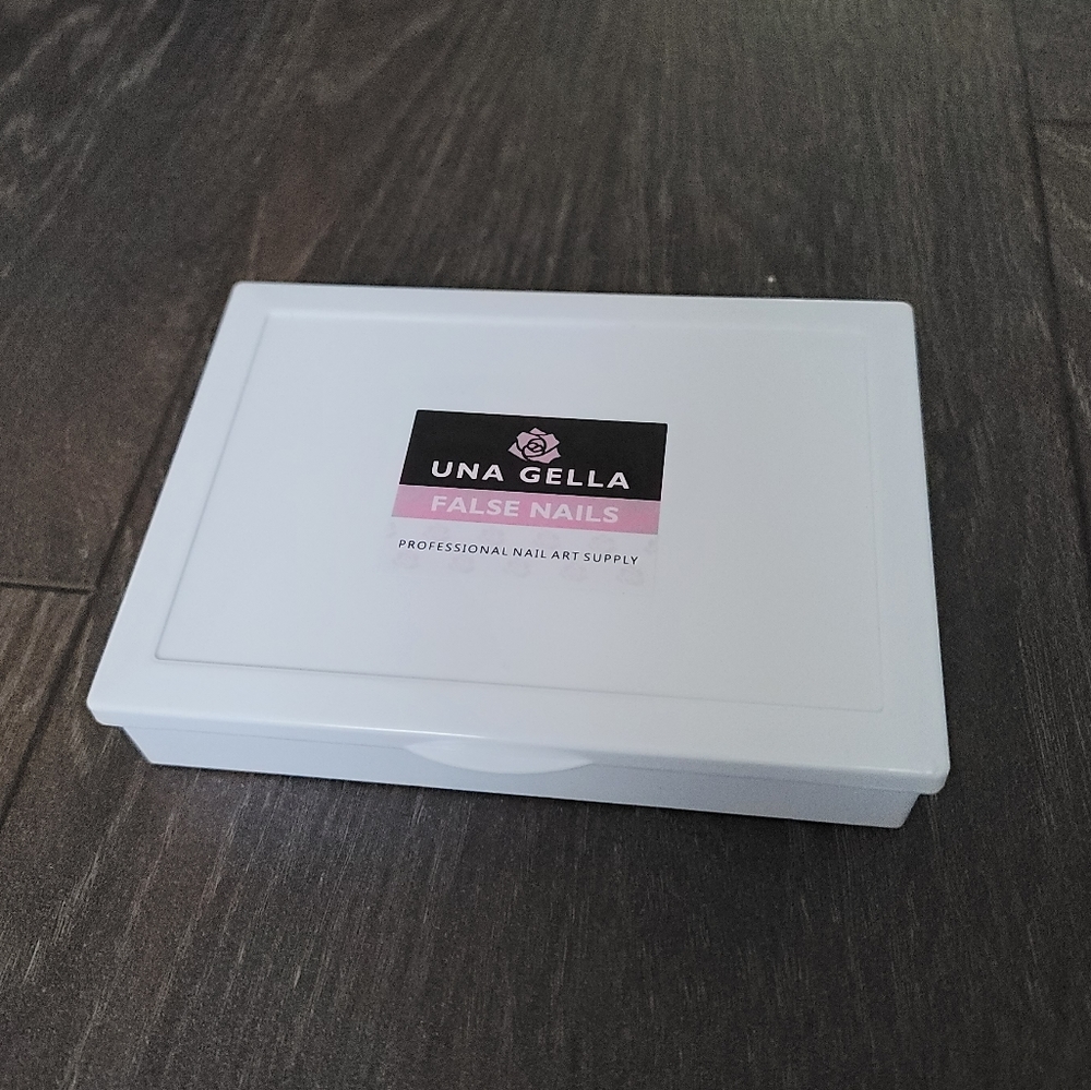 FREE!* Almond Shape Press-On Gel Nails